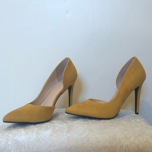 Yellow high heels